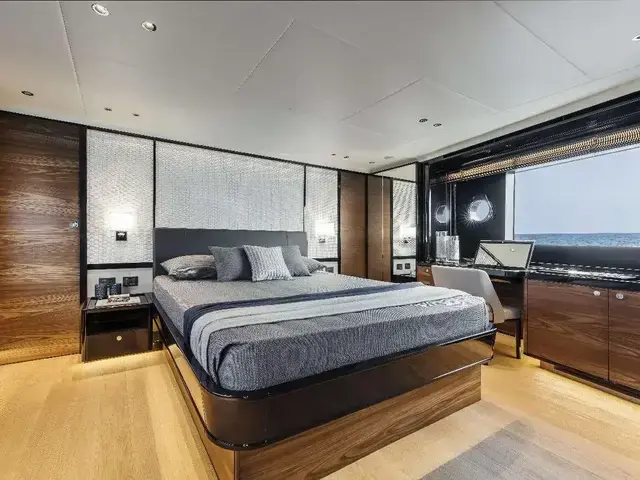 Absolute Navetta 68