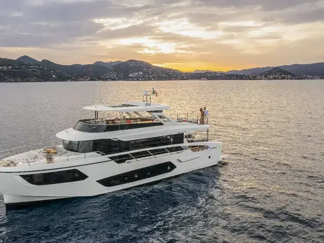 Absolute Navetta 75