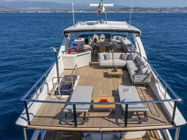 Absolute Navetta 75