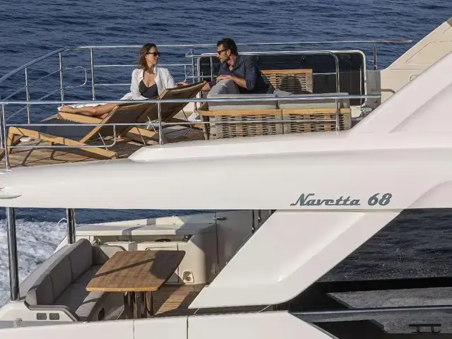 Absolute Navetta 68