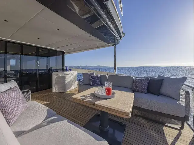 Absolute Navetta 75