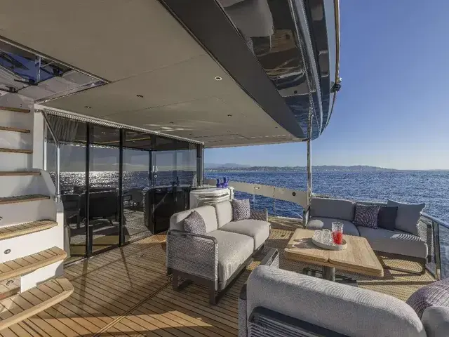 Absolute Navetta 75