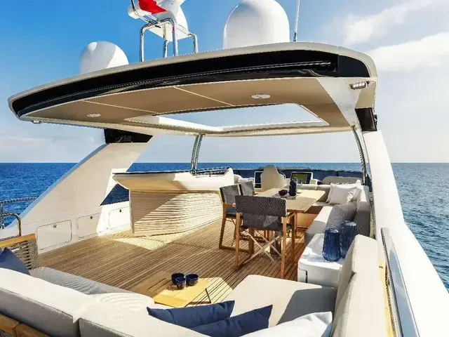 Absolute Navetta 68