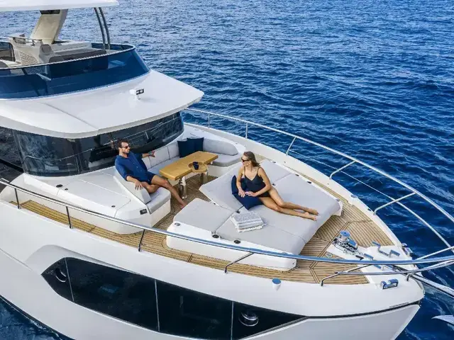 Absolute Navetta 68