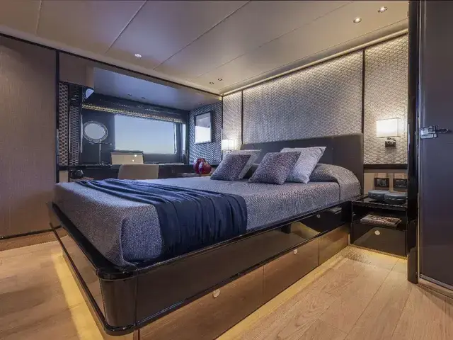 Absolute Navetta 75