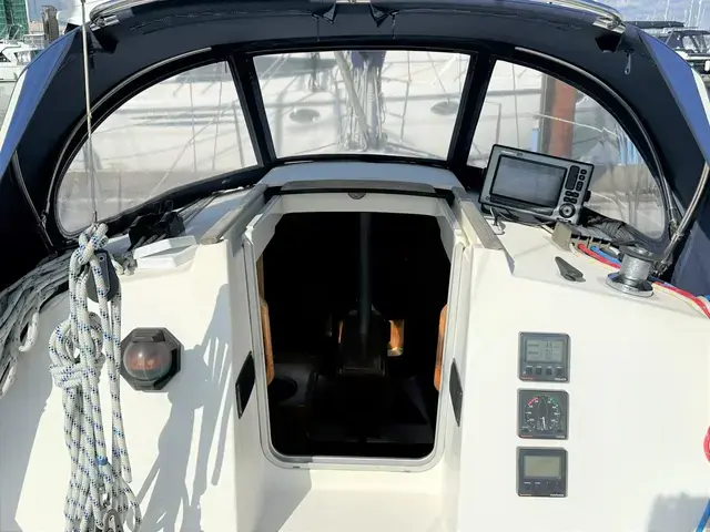 Beneteau First 285