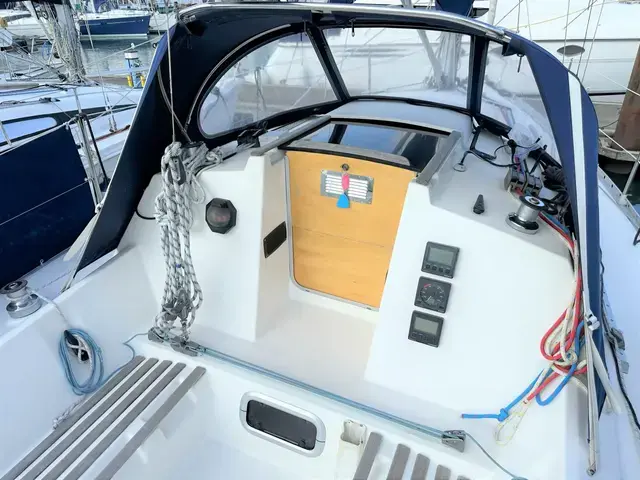 Beneteau First 285