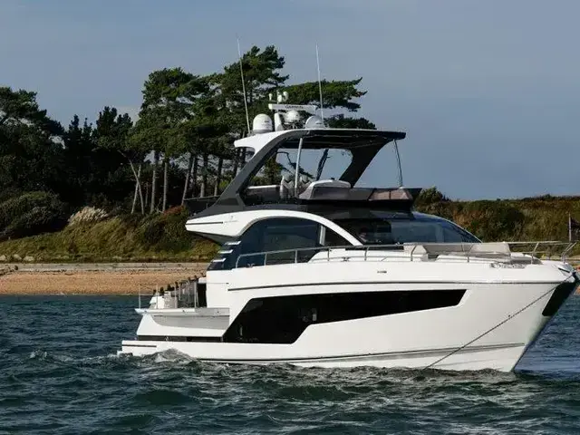 Fairline Squadron 58