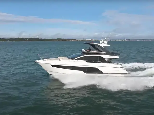 Fairline Squadron 58