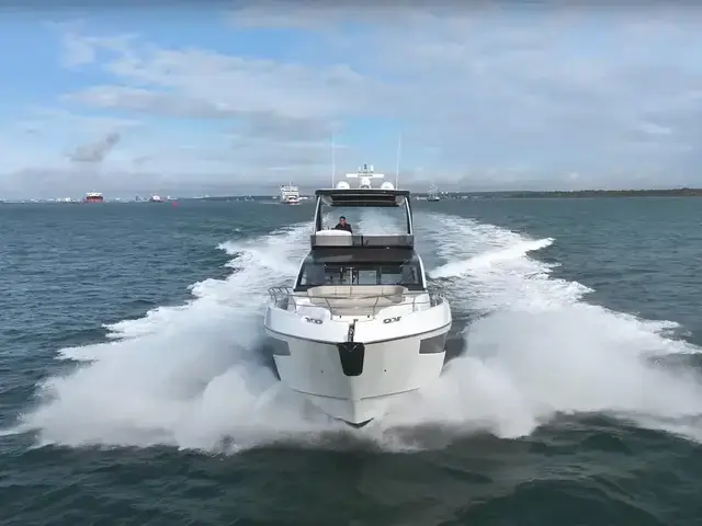 Fairline Squadron 58