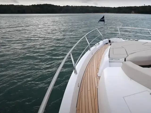 Fairline Squadron 58