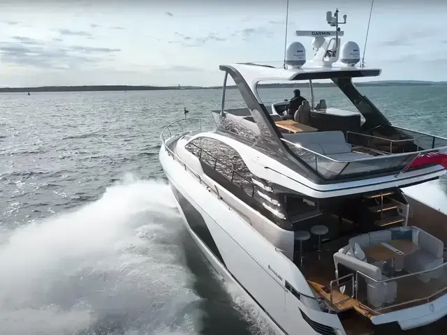 Fairline Squadron 58