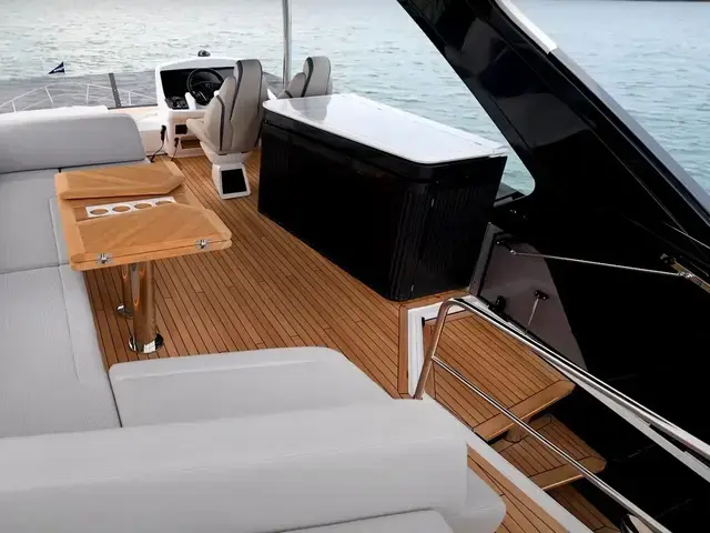 Fairline Squadron 58