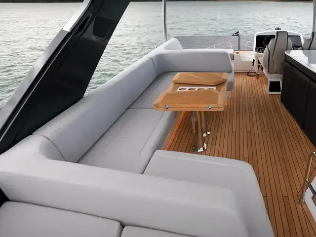 Fairline Squadron 58