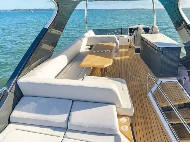 Fairline Squadron 58