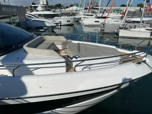 Fairline Squadron 58