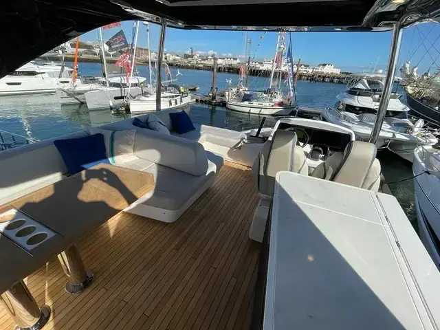 Fairline Squadron 58