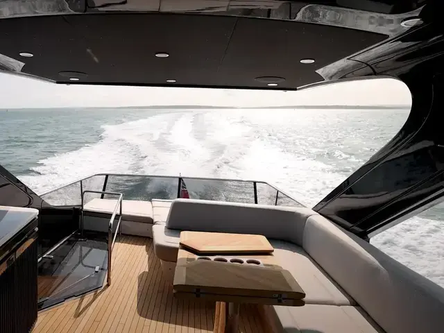 Fairline Squadron 58