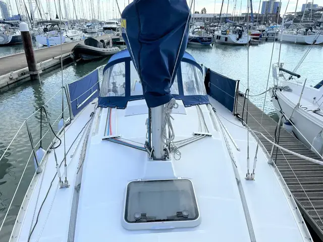 Beneteau First 285