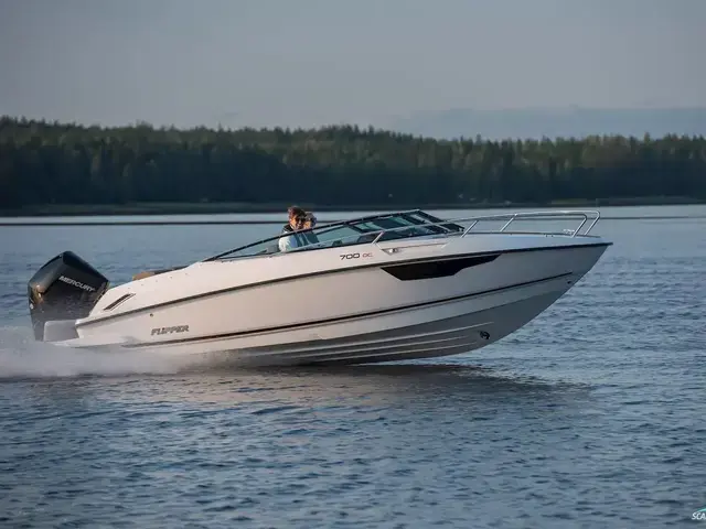 Flipper Boats 700 DC