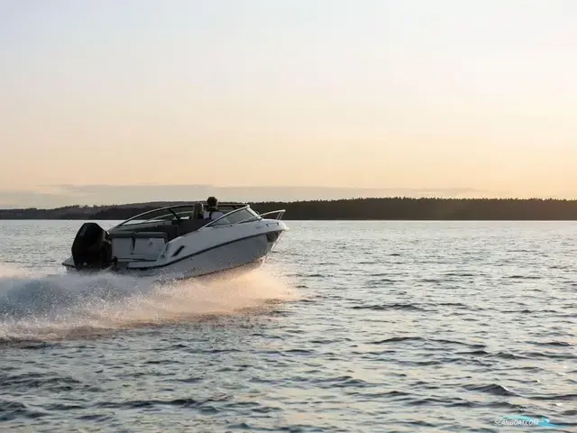 Flipper Boats 700 DC