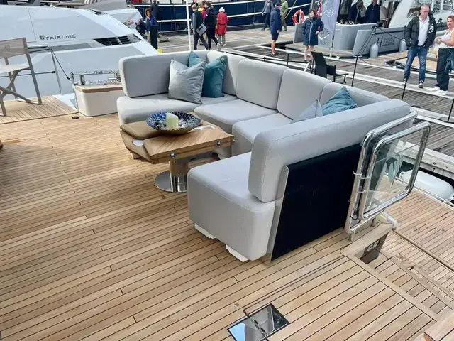 Fairline Squadron 58