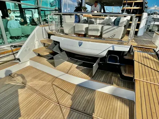 Fairline Squadron 58