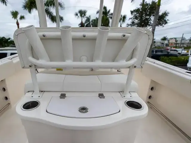 Robalo 242 CC