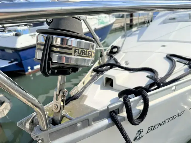 Beneteau First 285