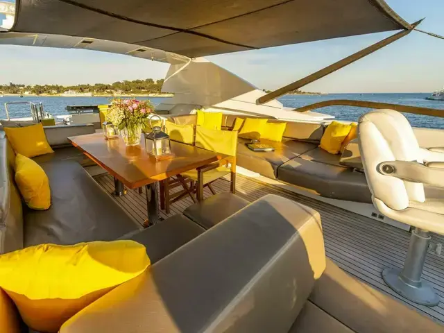 Peri yachts 29