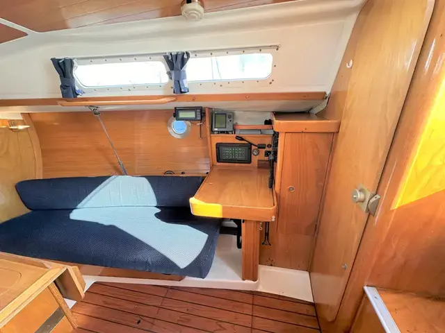 Beneteau First 285