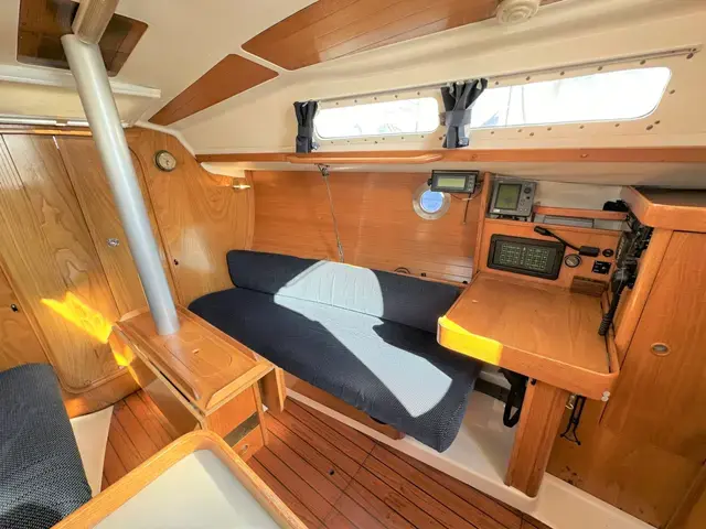 Beneteau First 285