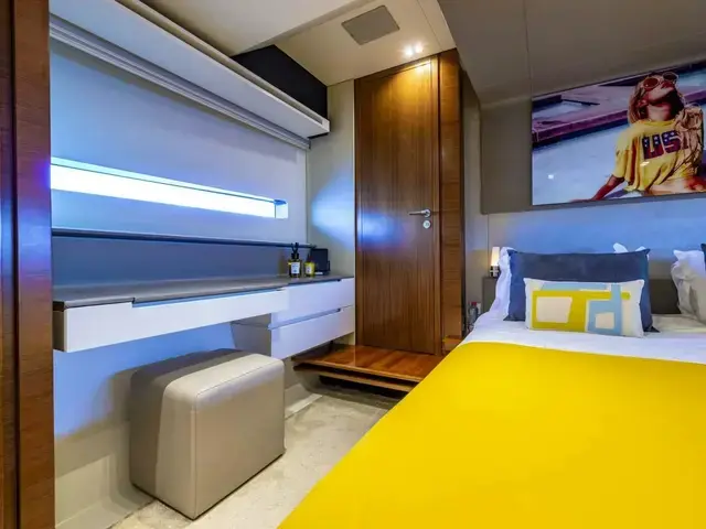 Peri yachts 29