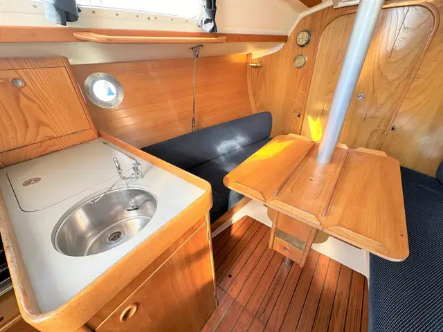 Beneteau First 285