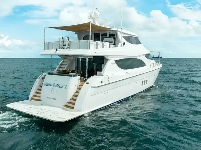 Hatteras 80 Motor Yacht