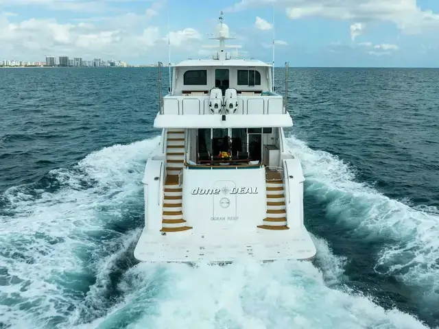 Hatteras 80 Motor Yacht