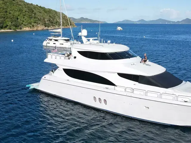 Hatteras 80 Motor Yacht