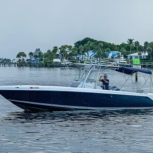 2005 Donzi Boats 32 ZF