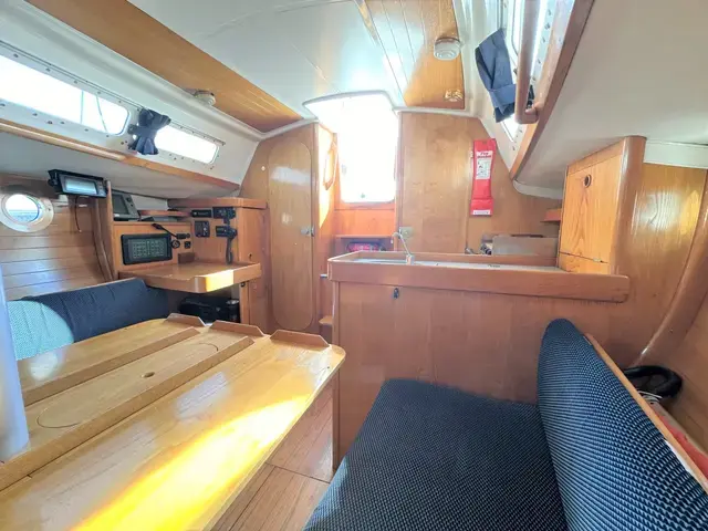 Beneteau First 285