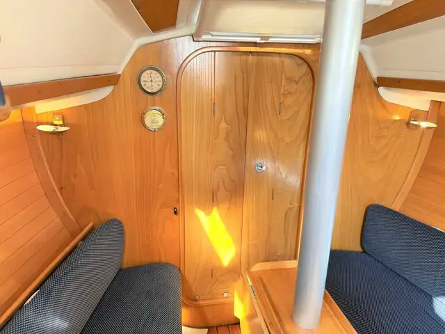 Beneteau First 285