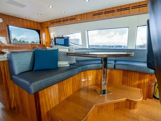 Hatteras 80 Motor Yacht