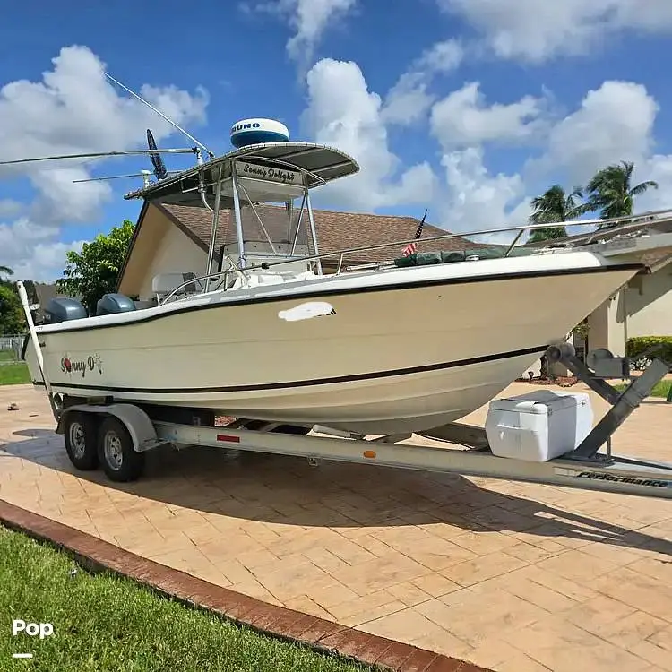 2001 Pursuit 2470 center console