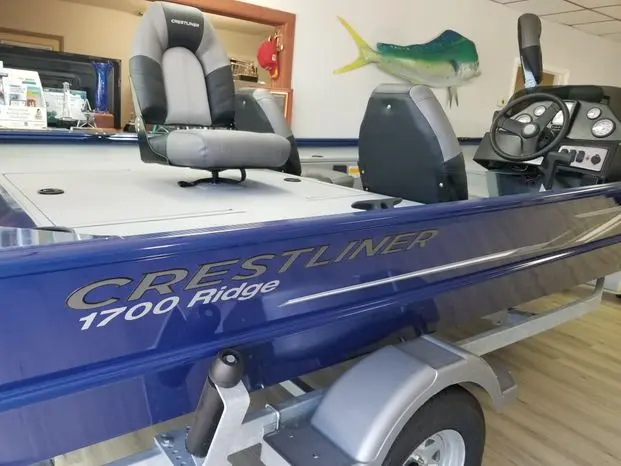 2023 Crestliner 1700 storm