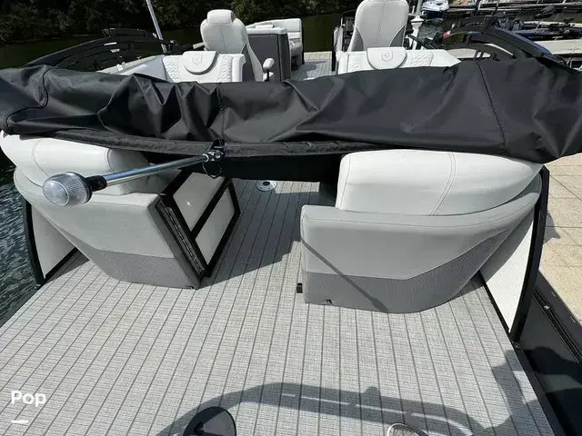 Godfrey Pontoon Monaco 235 SB