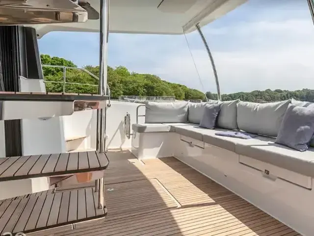 Fountaine Pajot MY 5