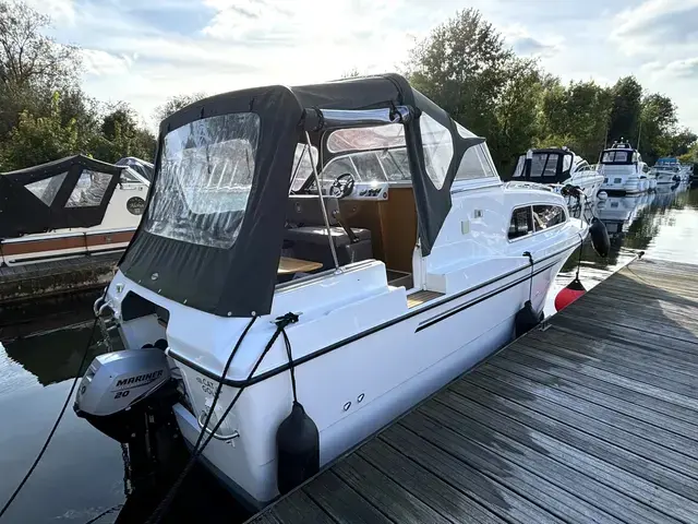 Viking Canal Boats 24 Cockpit Cruiser