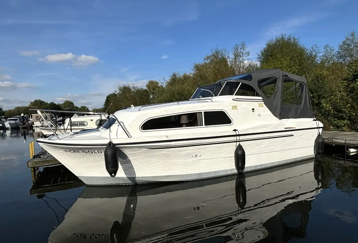 Viking 24 Cockpit Cruiser