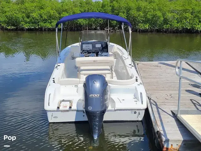 Sea Hunt Boats Ultra 211