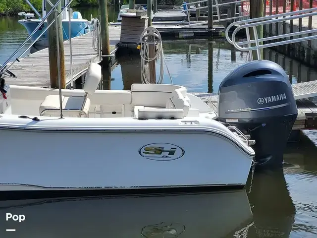 Sea Hunt Boats Ultra 211