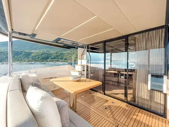 Absolute Navetta 52